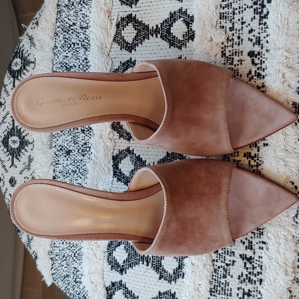 Women shoes